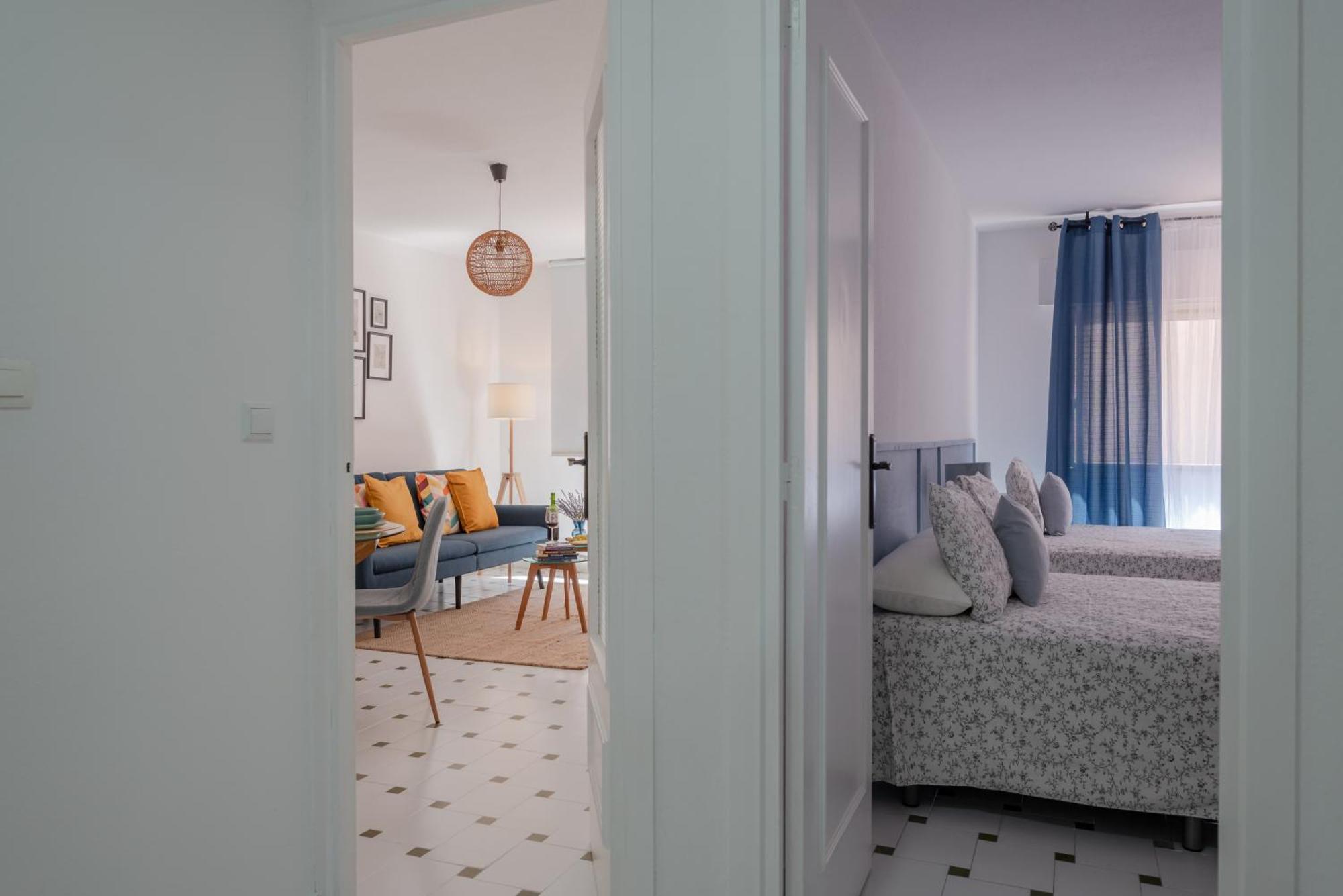Mrs Apartamento En Gran Via De Colon Parking Granada Exterior photo
